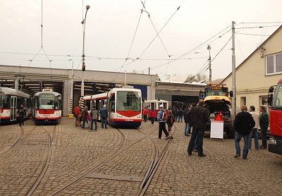 Den otevřených dveří 2014 01